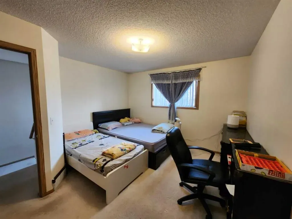 9 Country Hills Rise NW
