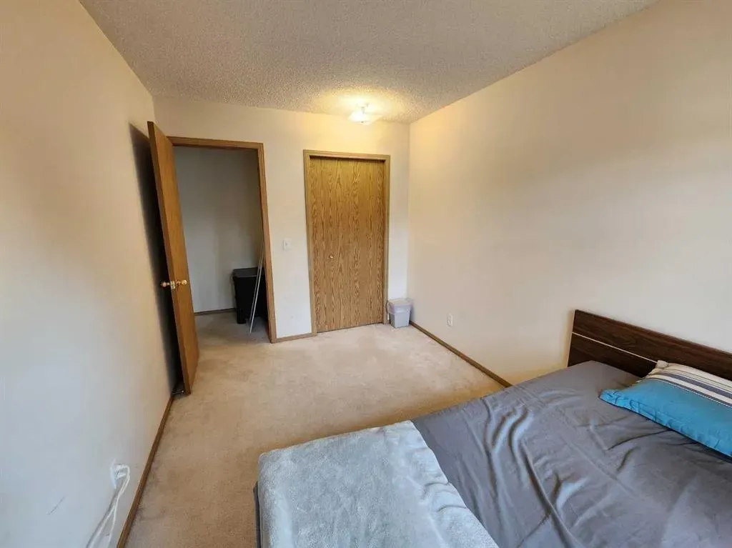 9 Country Hills Rise NW
