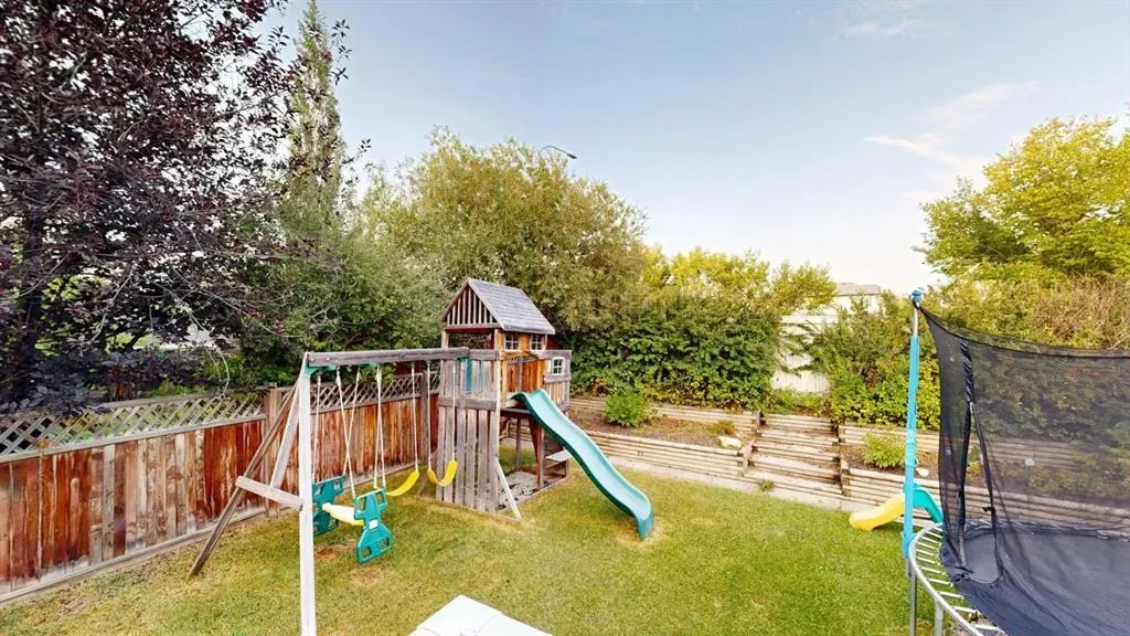 70 Crystalridge Close