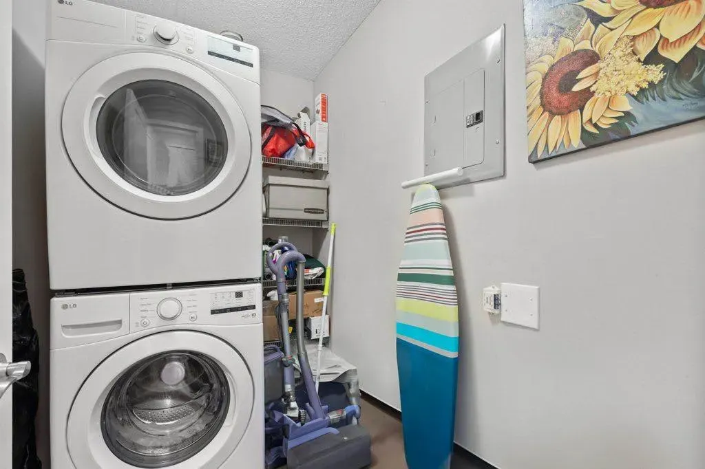 201 Sunset Drive, #304