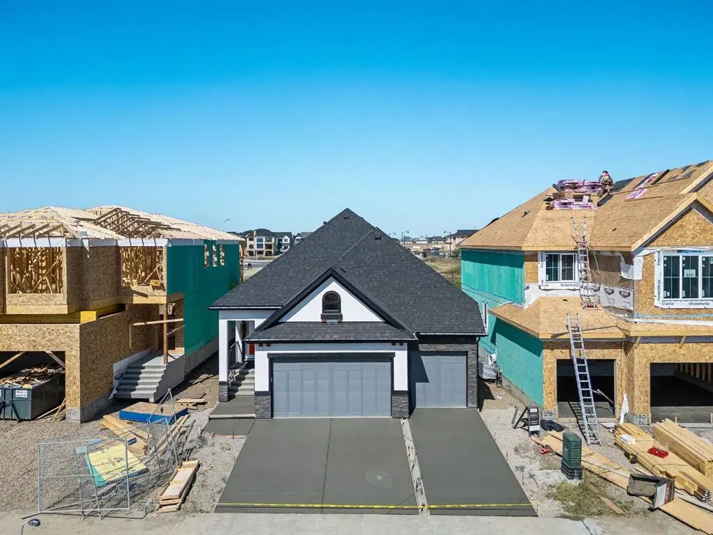 176 Marina Grove SE