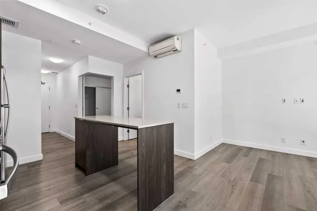 455 1 Avenue NE, #304