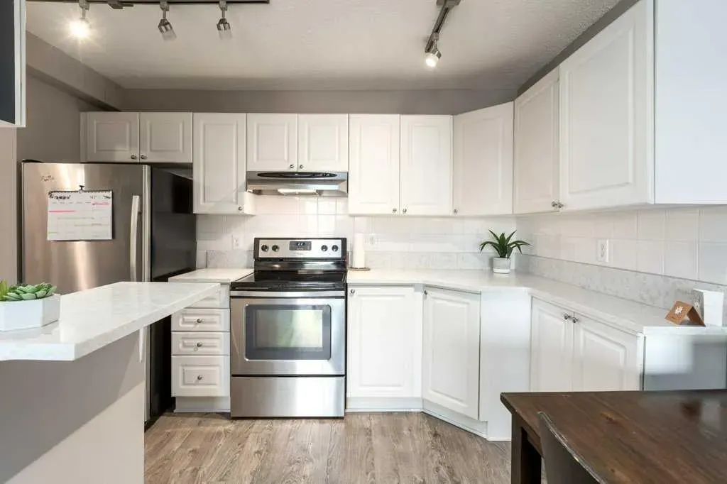 1330 15 Avenue SW, #608