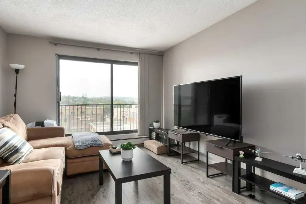 1330 15 Avenue SW, #608