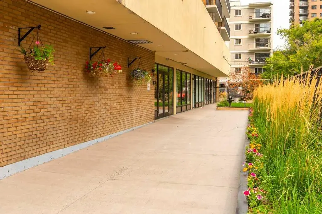 1330 15 Avenue SW, #608