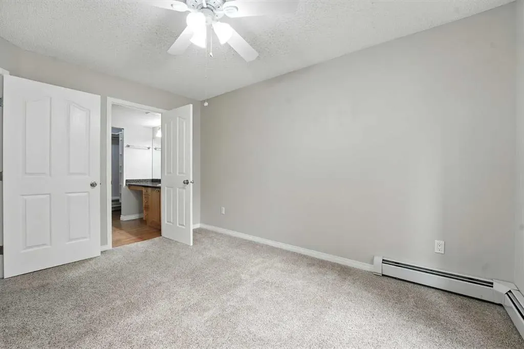345 Rocky Vista Park NW, #105