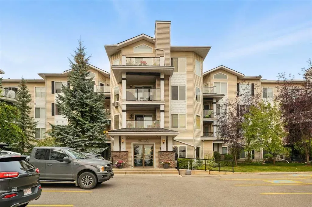 345 Rocky Vista Park NW, #105
