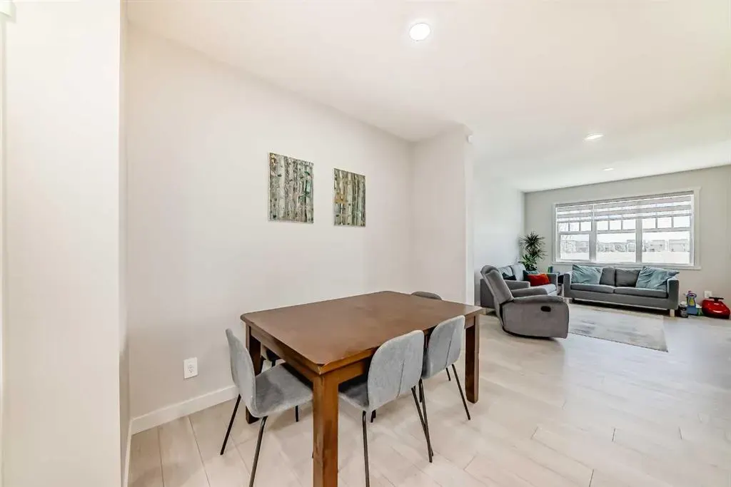 95 Heirloom Boulevard SE