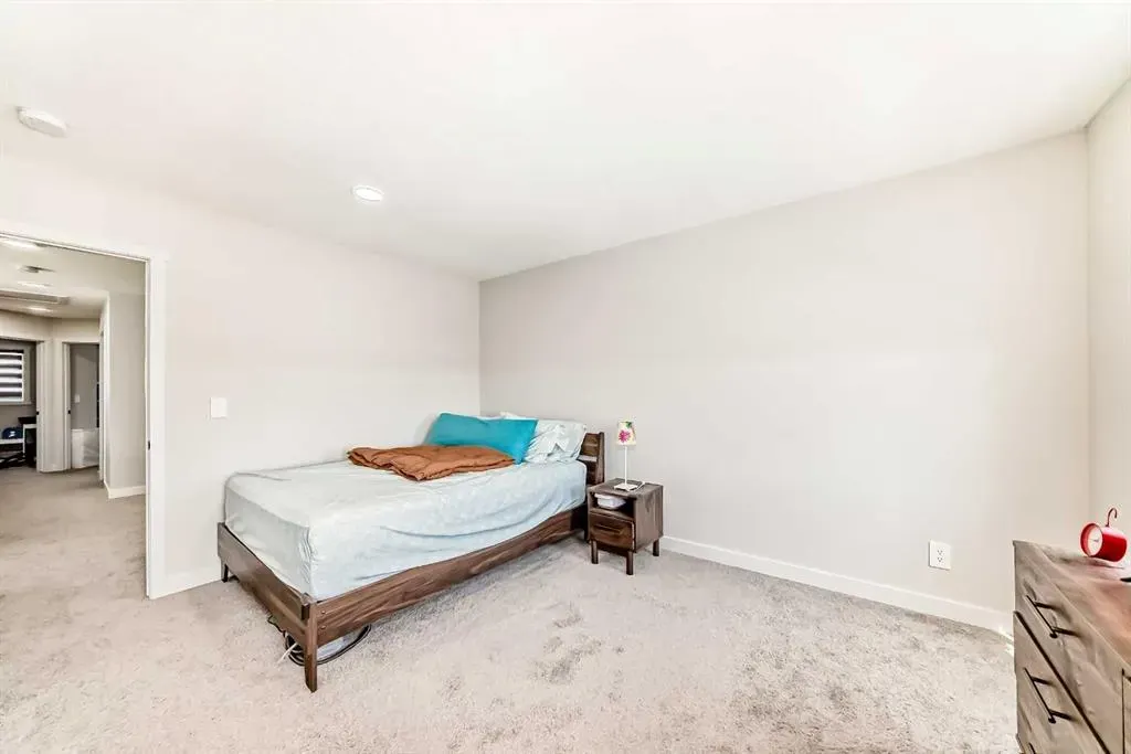 95 Heirloom Boulevard SE