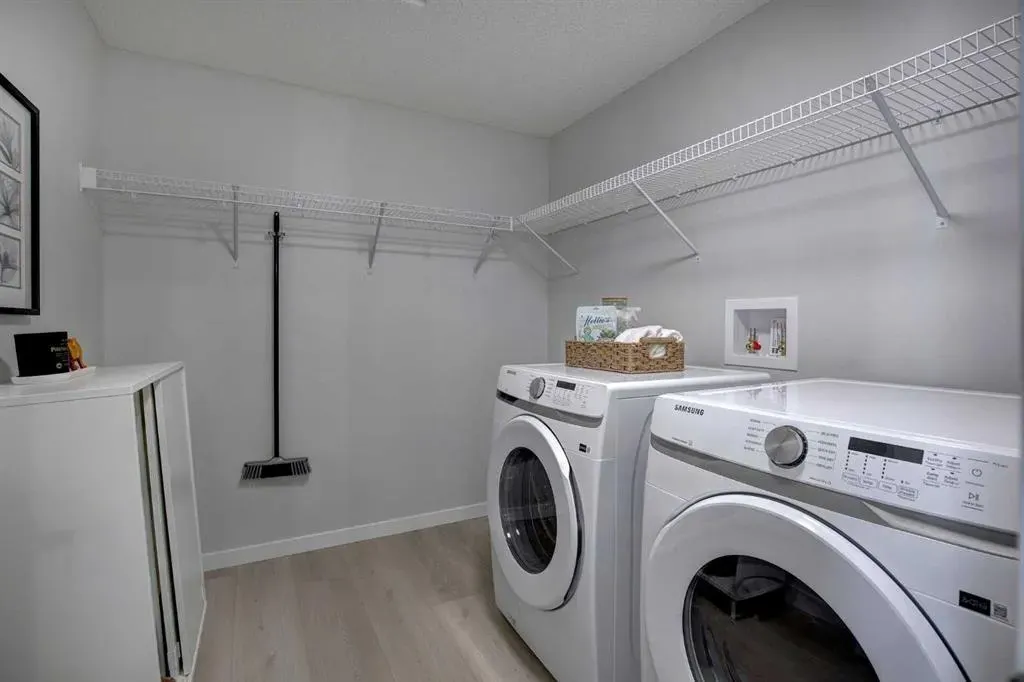 245 Edith Place NW, #409