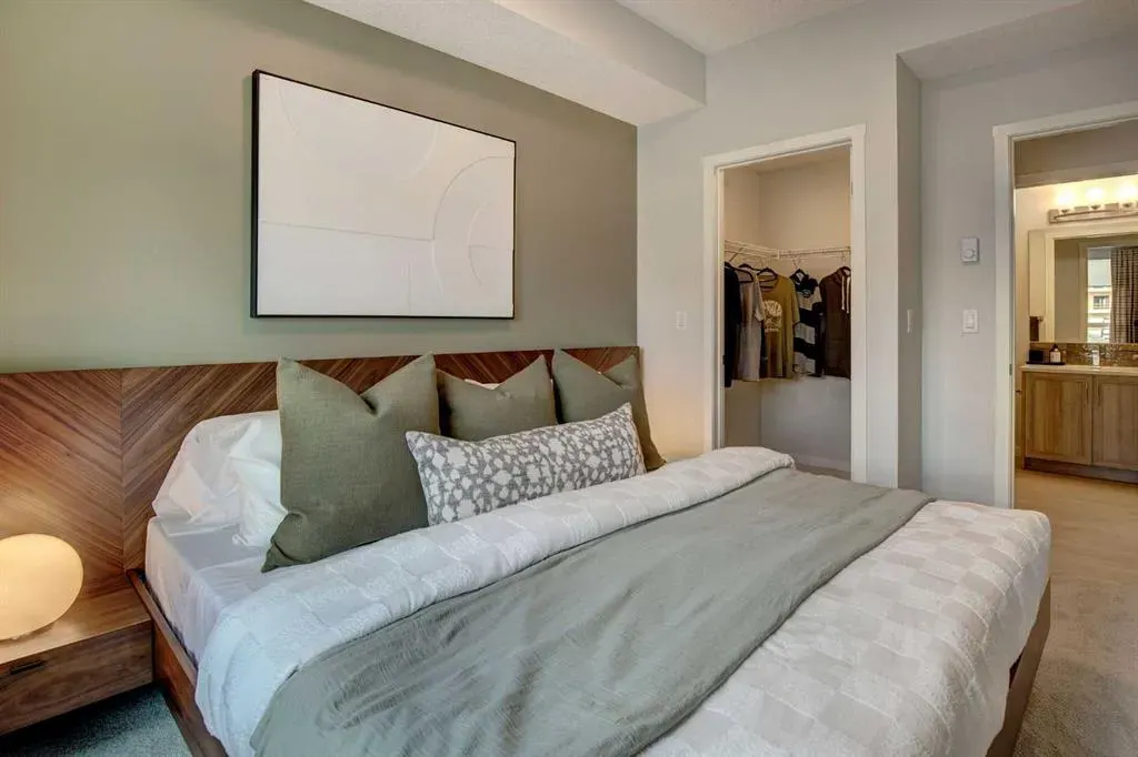 245 Edith Place NW, #409
