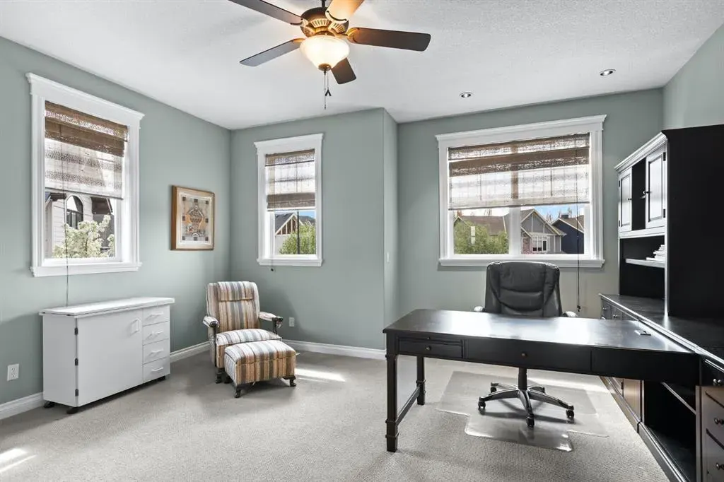 82 Auburn Sound Landing SE