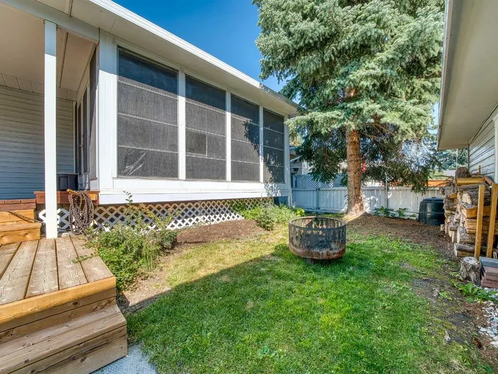 3539 35 Avenue SW