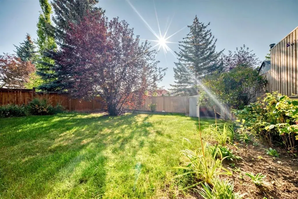 118 Signature Close SW