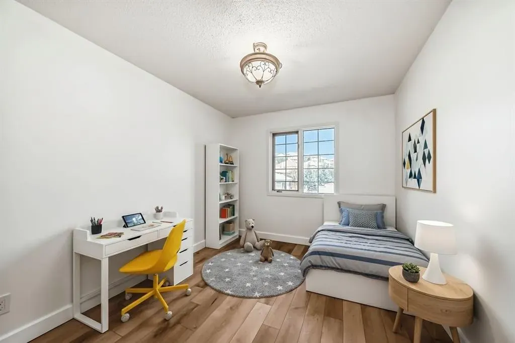 118 Signature Close SW