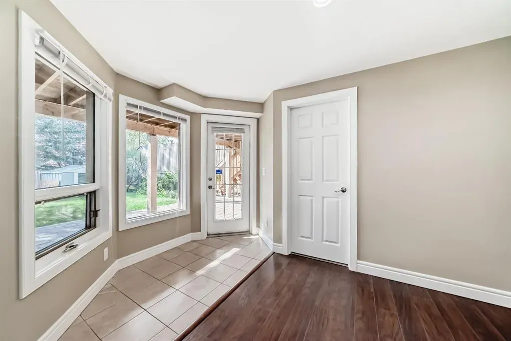 118 Signature Close SW