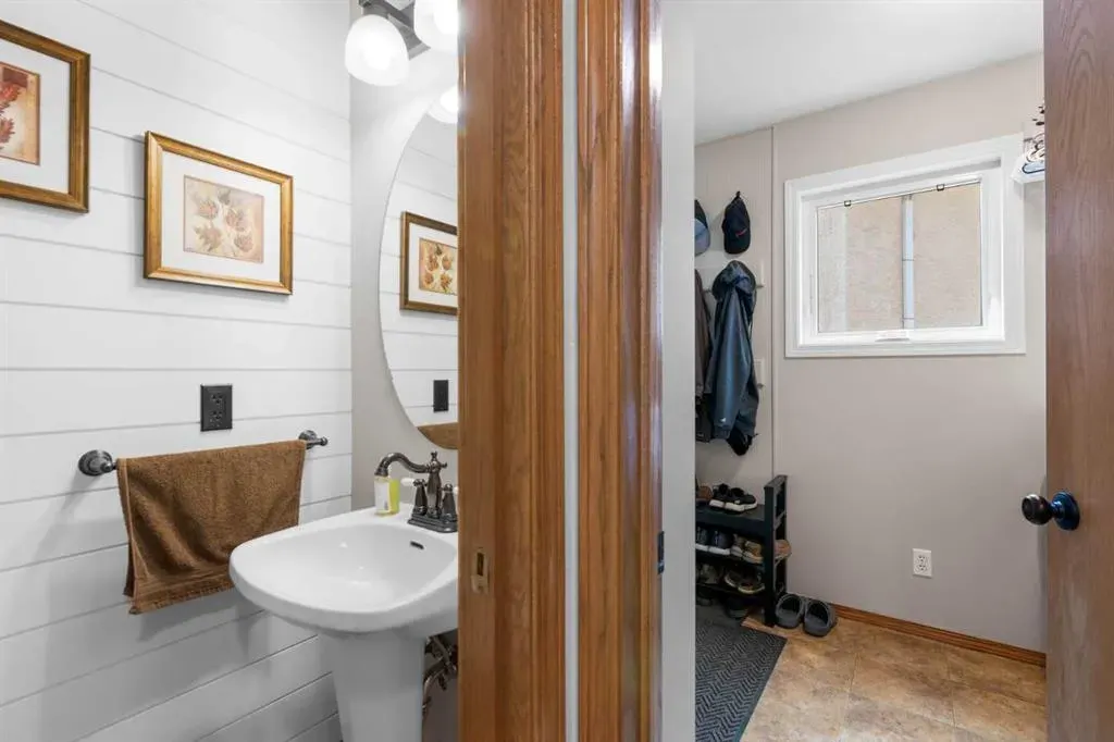 103 Diamond Court SE
