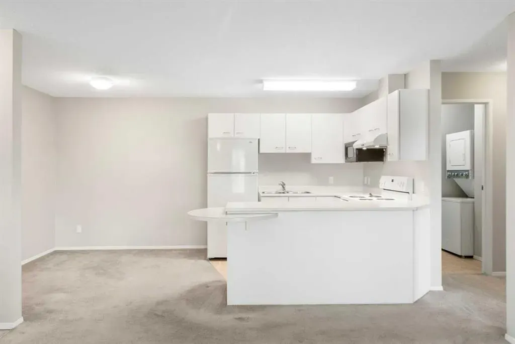 3400 Edenwold Heights NW, #1621