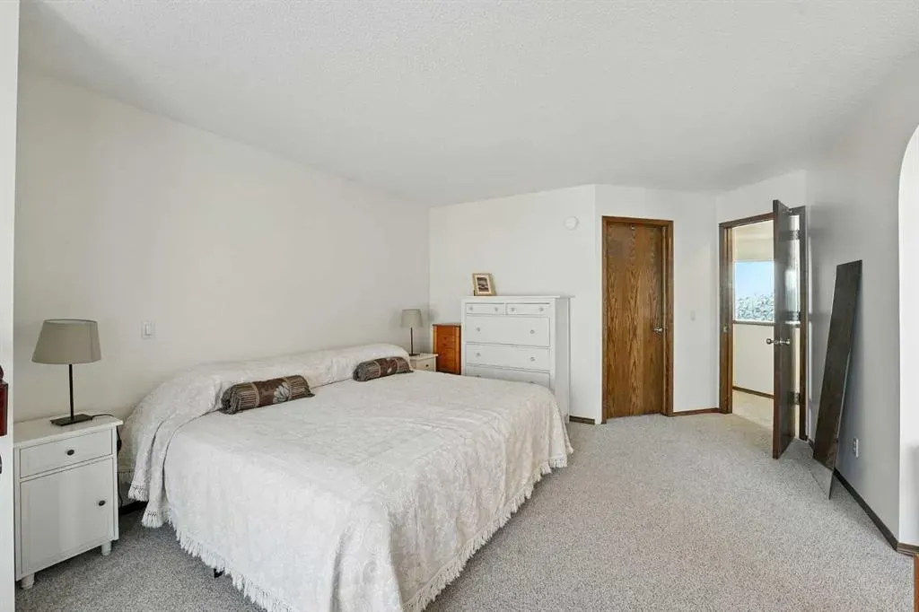42 Citadel Crest Green NW