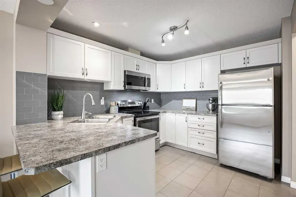 1587 Windstone Road SW