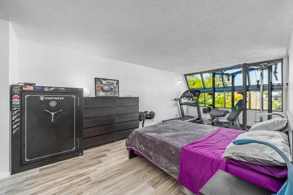 511 56 Avenue SW, #406