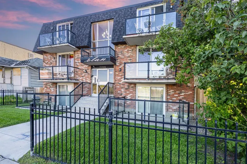 2209 14 Street SW, #201
