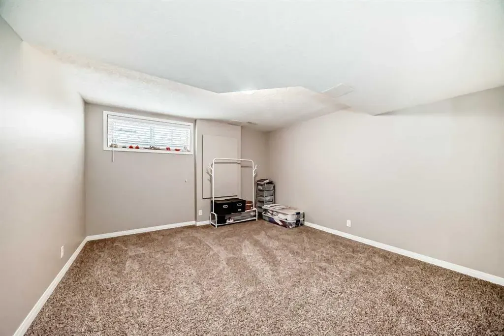 10 Springbluff Boulevard SW