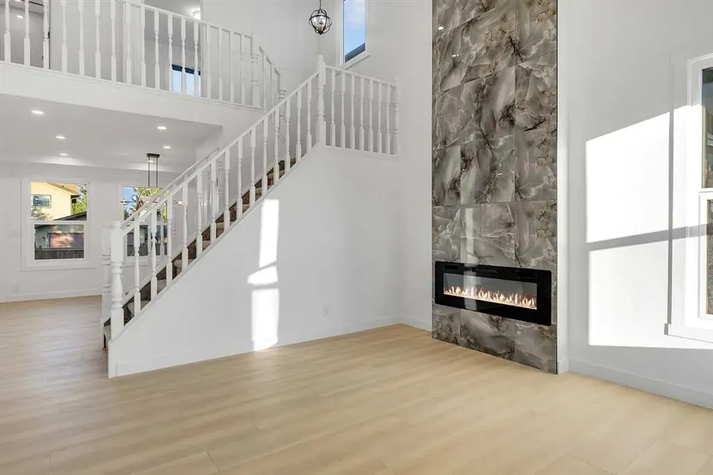 119 Macewan Glen Way NW