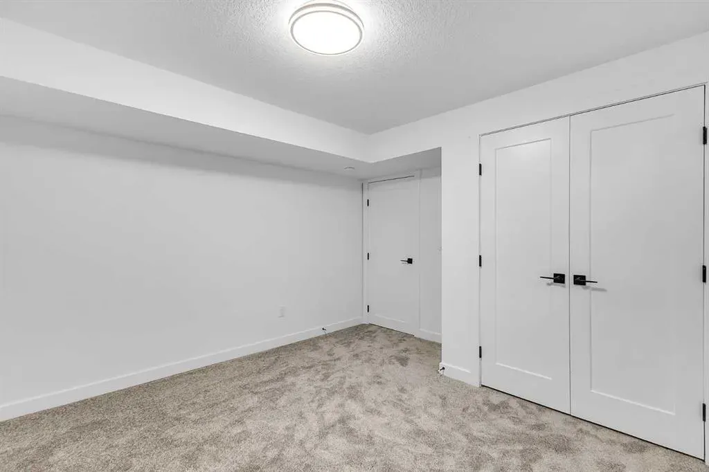 119 Macewan Glen Way NW
