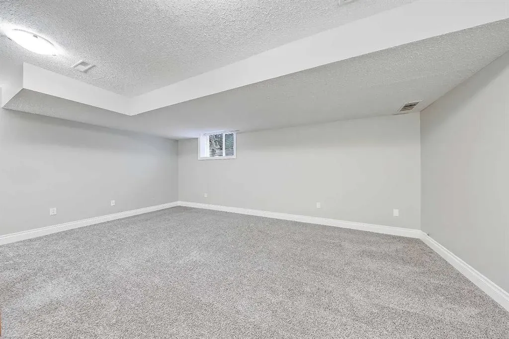 512 56 Avenue SW, #1