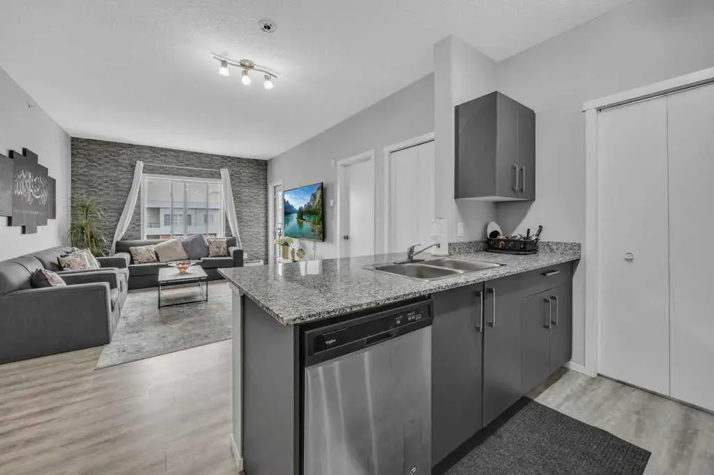 4641 128 Avenue NE, #1613