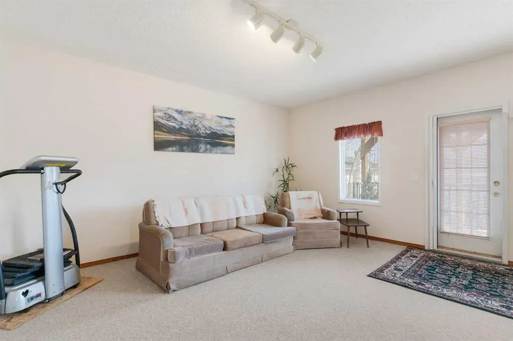 50 Millview Rise SW