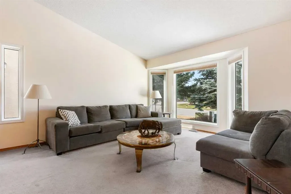 50 Millview Rise SW