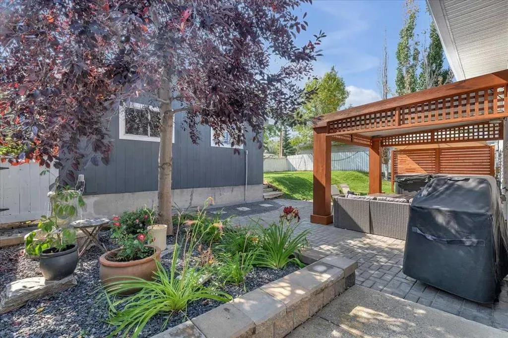 85 Warwick Drive SW