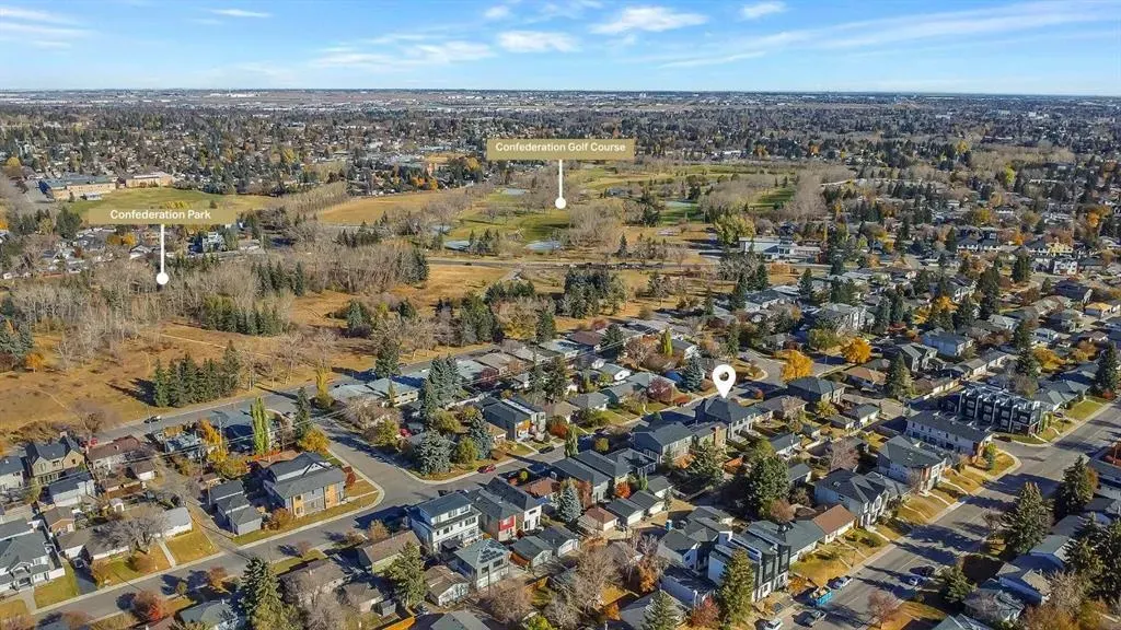 2713 Cochrane Road NW