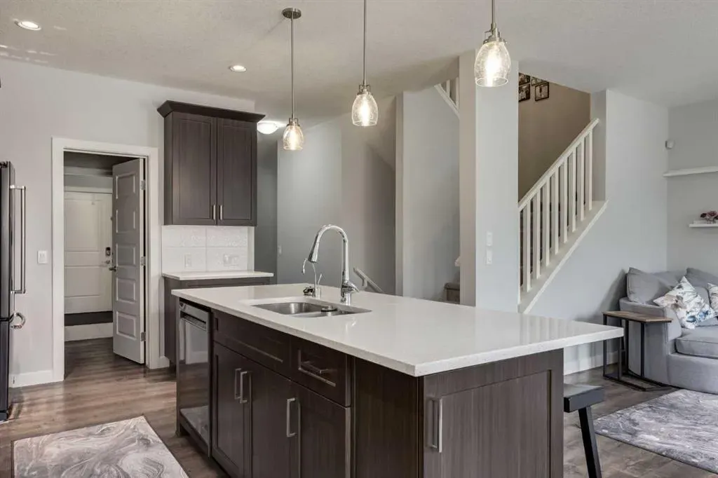 30 Nolanhurst Gardens NW