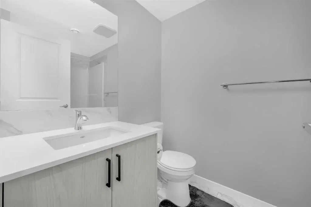 154 Silver Spruce Grove SW