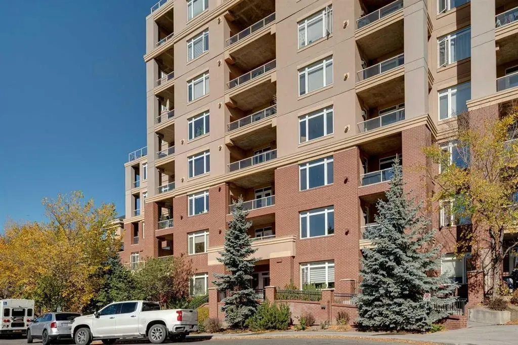 24 Hemlock Crescent SW, #3608