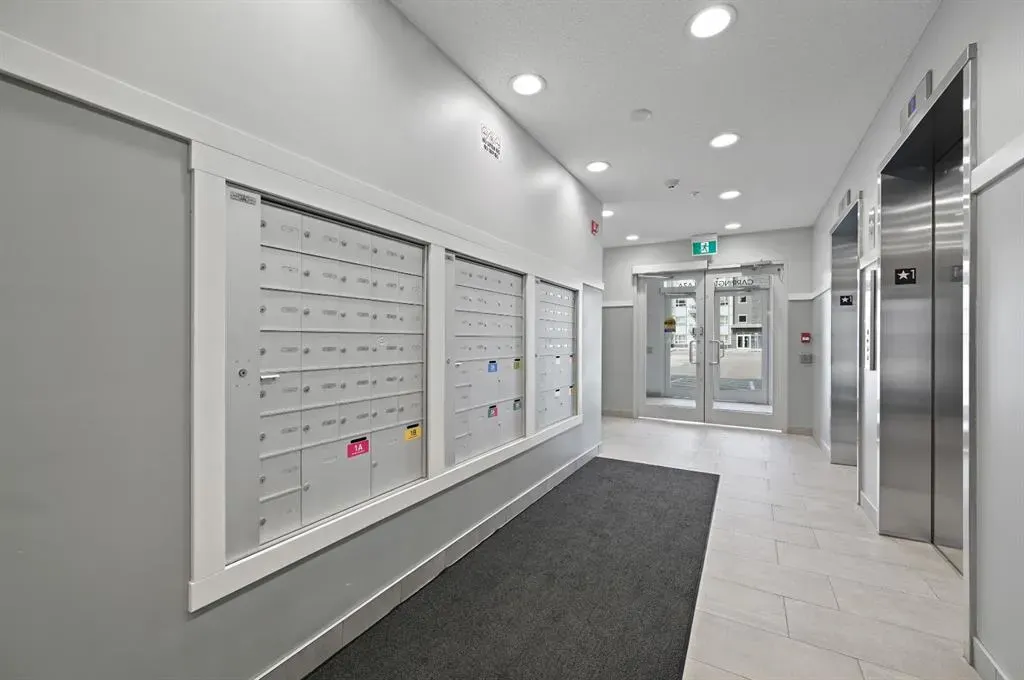 40 carrington Plaza NW, #209