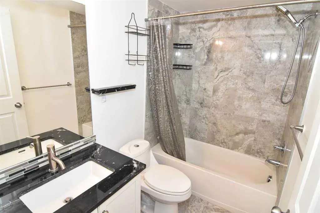 17 Country Village Bay NE, #1106