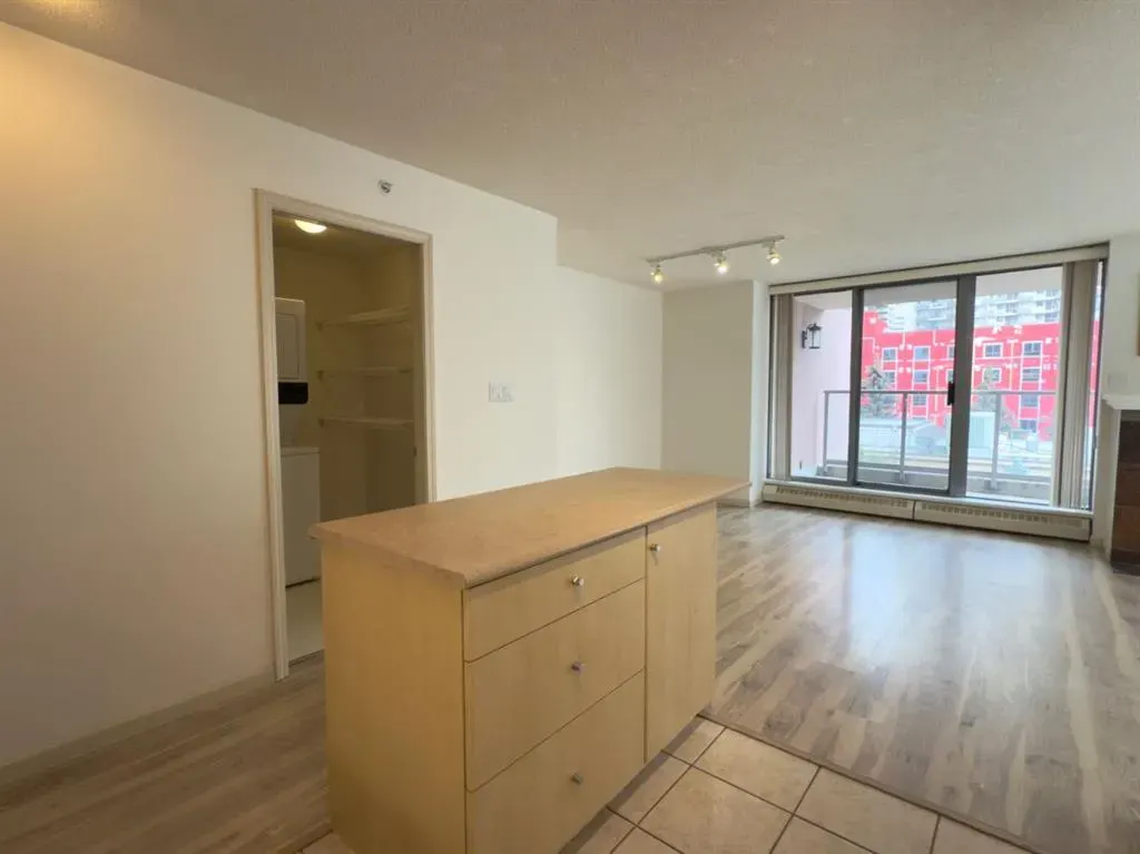 650 10 Street SW, #407