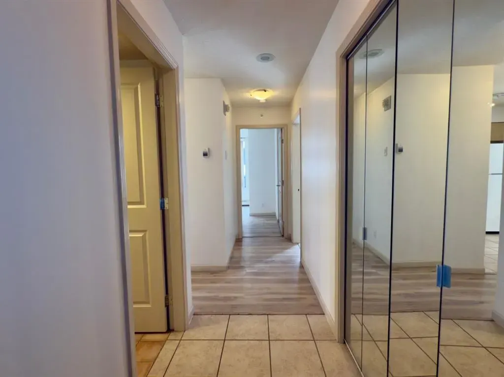 650 10 Street SW, #407