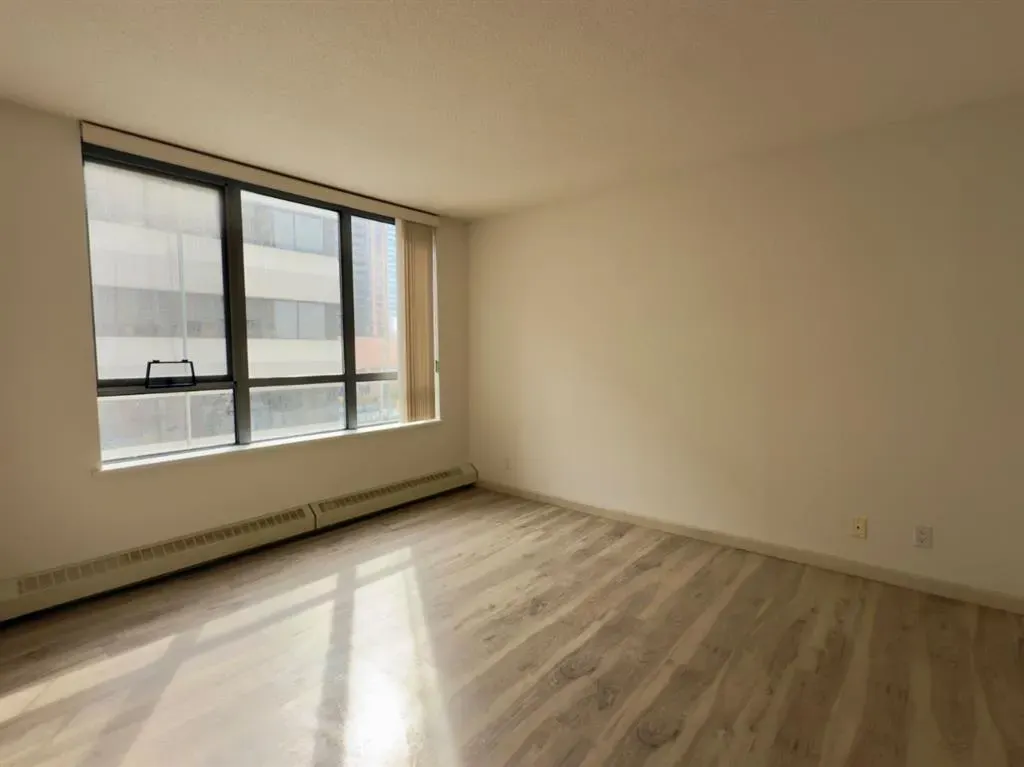 650 10 Street SW, #407