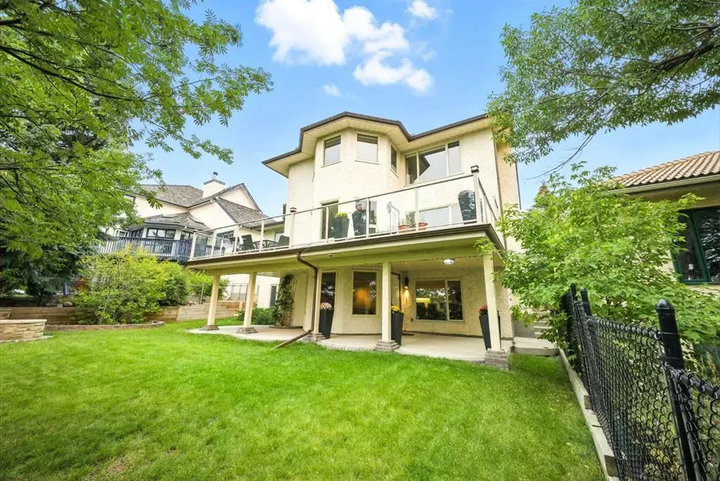141 Edgeview Road NW