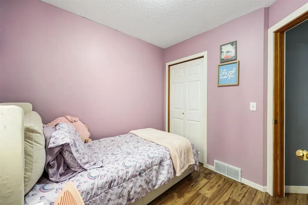 10 Big Springs Hill SE