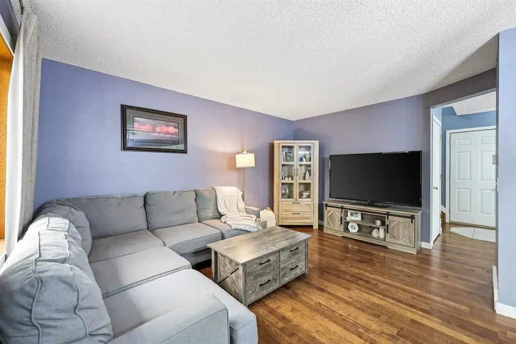 10 Big Springs Hill SE