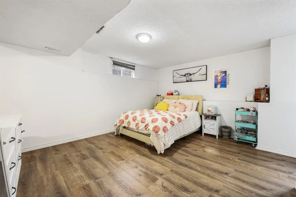 10 Big Springs Hill SE