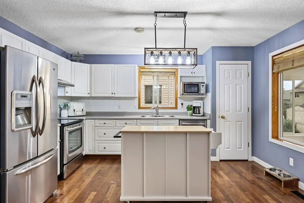 10 Big Springs Hill SE