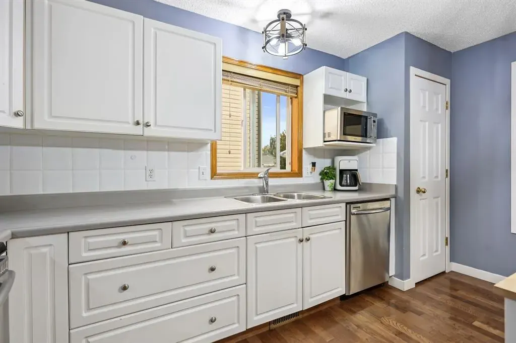 10 Big Springs Hill SE