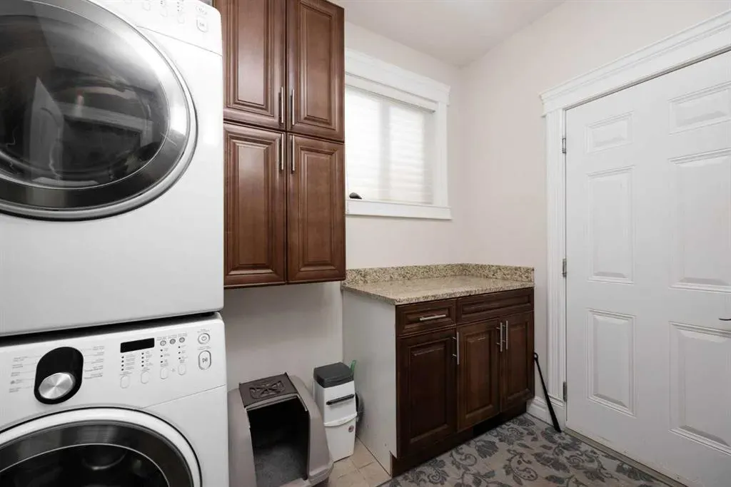 340 Fireweed Crescent